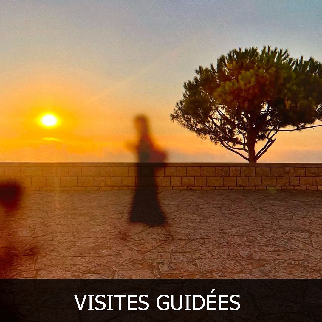 VISITE GUIDÉE #206 : PAST & PRESENT, A STORY BY WOMEN thumbnail