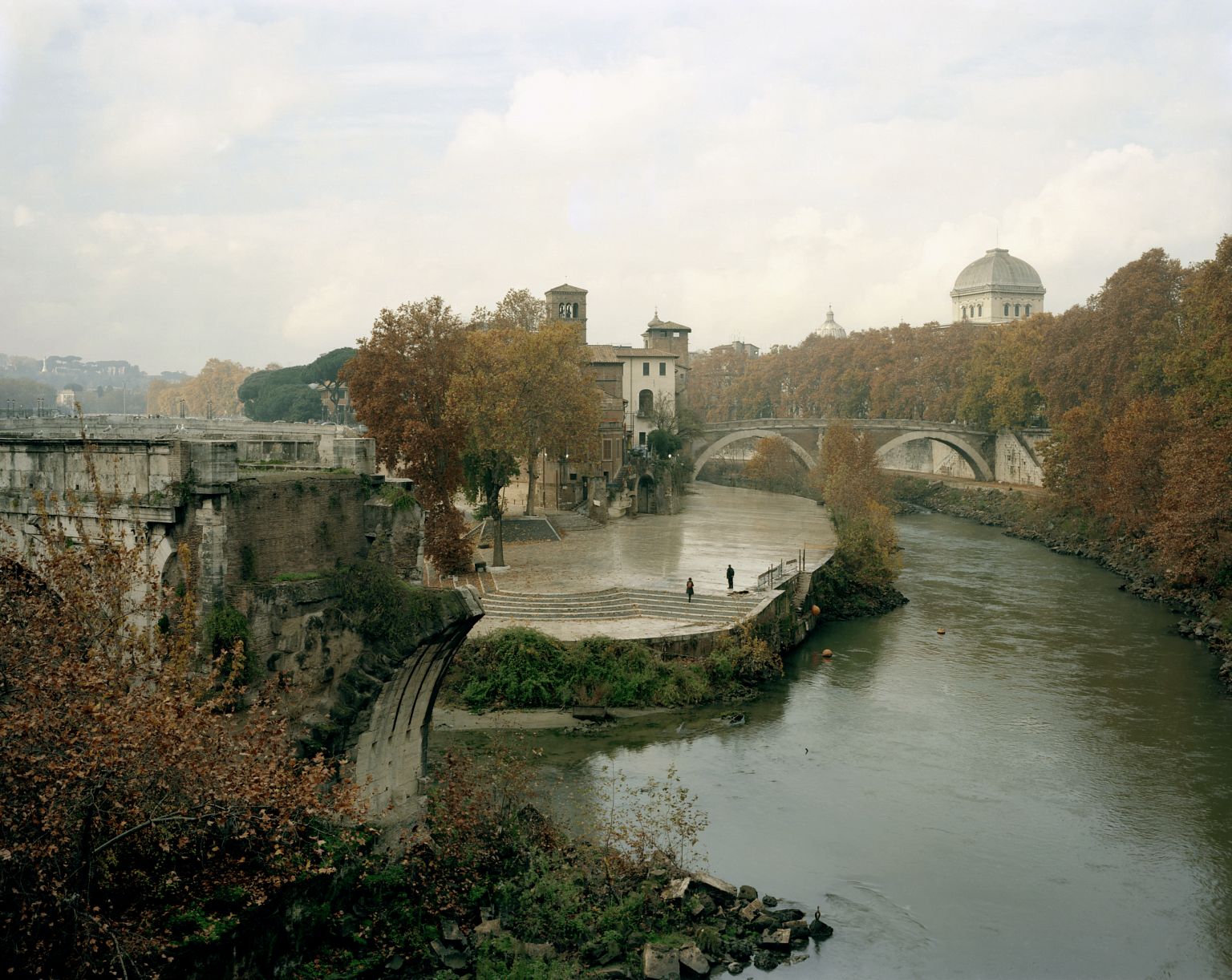 A CITY, A TALE. GABRIELE BASILICO, 1978-2012 thumbnail