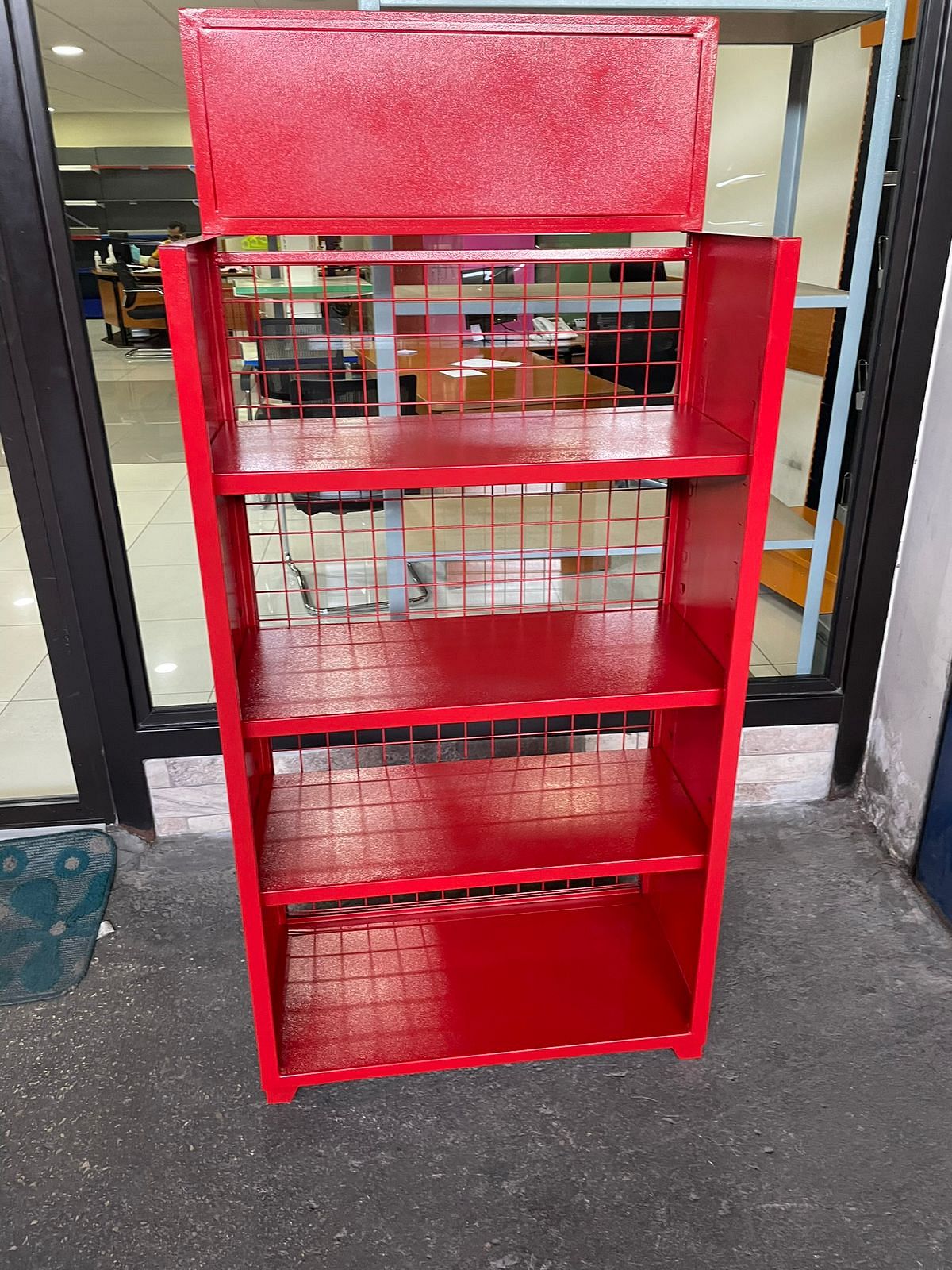 Custom Stands - View 3