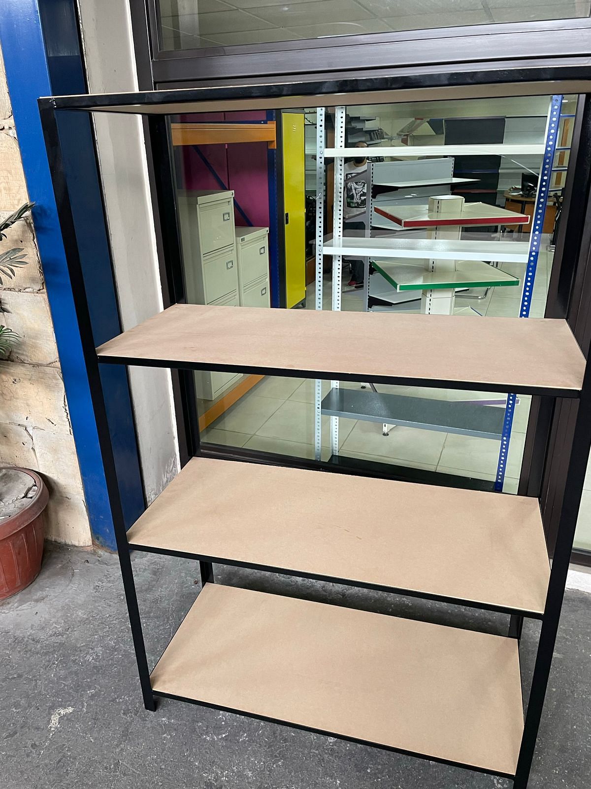 Custom Stands - View 3