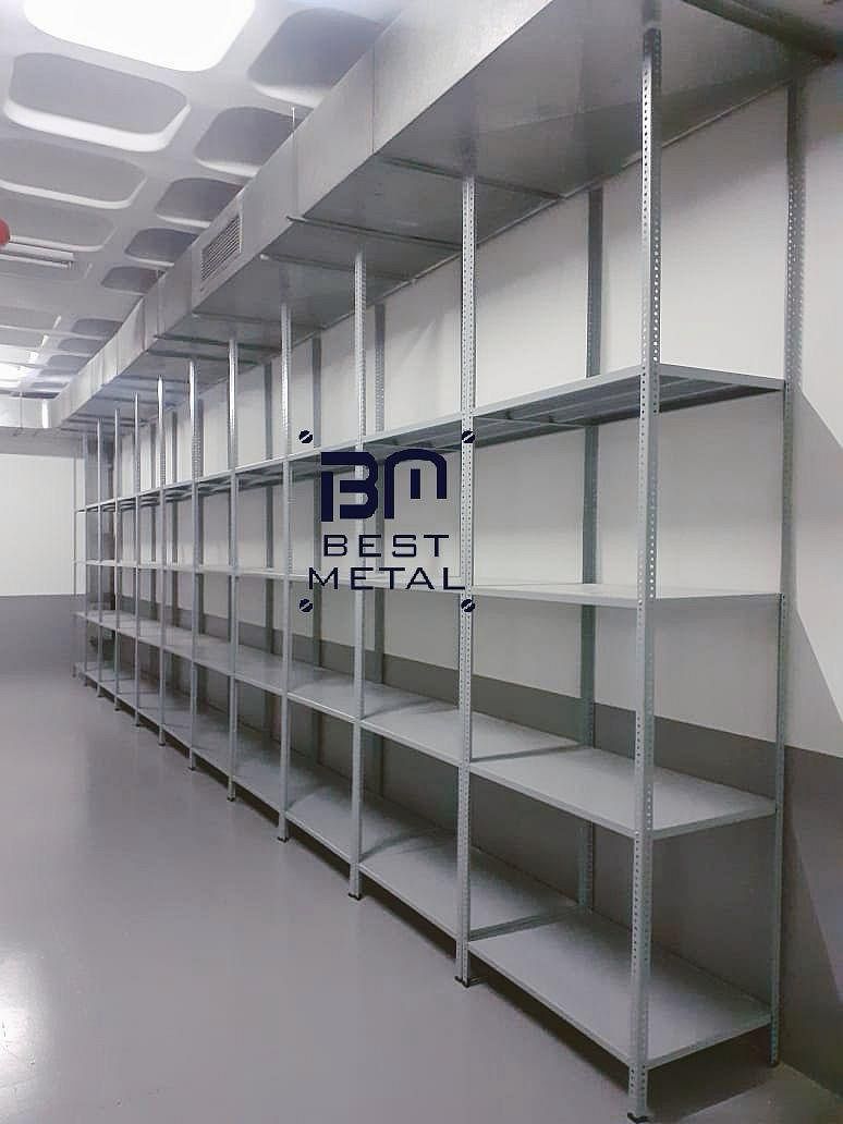 Regular shelves and storage - View 4